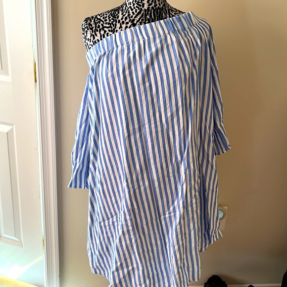 Women’s Old Navy striped off the shoulder summer dress - NEW - Size XXL 💙 - Picture 2 of 4